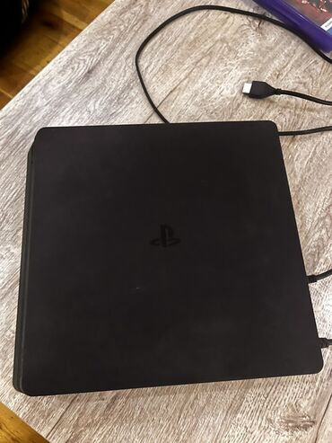 Математика: Sony PlayStation 4 Slim oyun konsolu Xüsusiyyətlər: - PS4 Slim