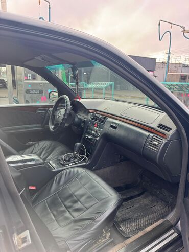 Mercedes-Benz: Mercedes-Benz E-Class: 1995 г., 2.3 л, Механика, Бензиновая, Седан — 10
