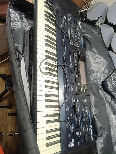 Roland em2000