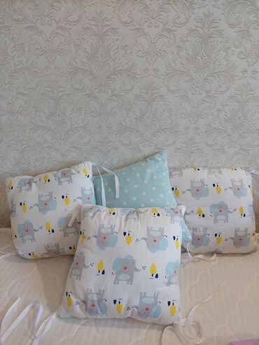 рубашечки для новорожденных: Подушечки в детскую кроватку для новорожденного