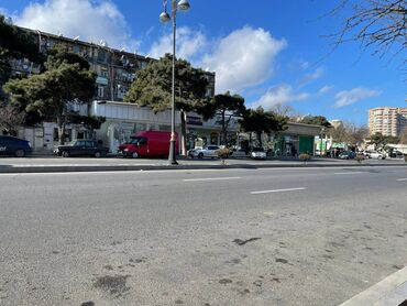 Digər kommersiya daşınmaz əmlakı: 20yanvar metrosuna yaxın,sahəsi 105 kv/m olan,obyekt paltar maqazası — 9