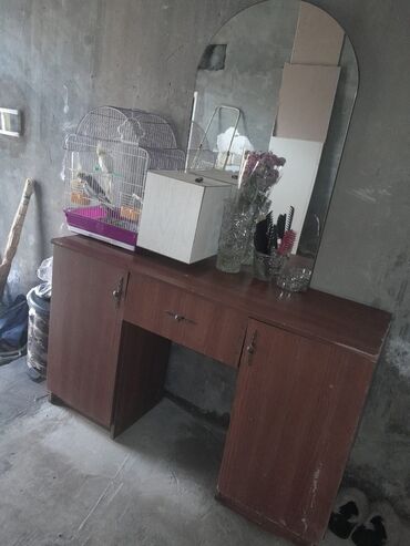 banu yataq desti: İşlənmiş, Termolar, Kredit yoxdur, Çatdırılma yoxdur