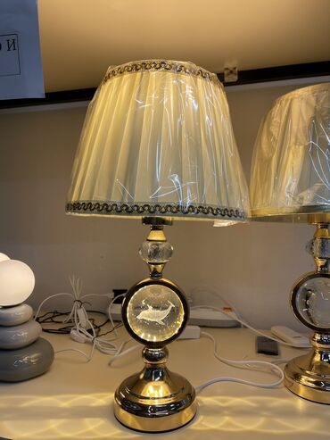 мелкосрочный ремонт дома: Настольная лампа с невероятной эстетикой 
Создатель уюта в интерьере