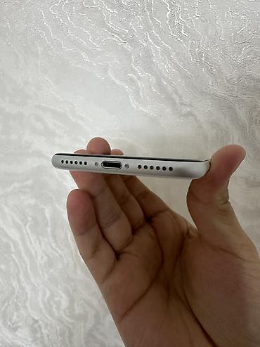 apple ipad 8: IPhone SE 2022, 256 GB, White Titanium, Face ID, Simsiz şarj, Zəmanət — 7