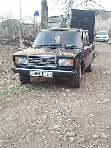 VAZ (LADA): LADA 2107, qara rəng, sedan kuzov. Texniki xüsusiyyətlər: - — 10