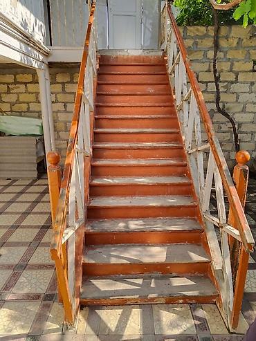 dəm cayniki: Açıq havada quraşdırılan metal karkaslı pilləkən - Material: möhkəm — 1
