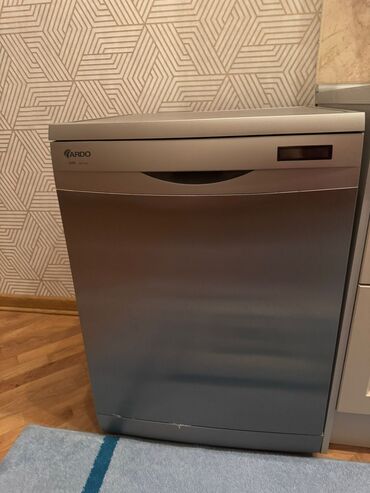 Стиральные машины: LxArdo firmasinin qabyuyani 320 azne satilir 16 neferlikdi 2-3 defe
