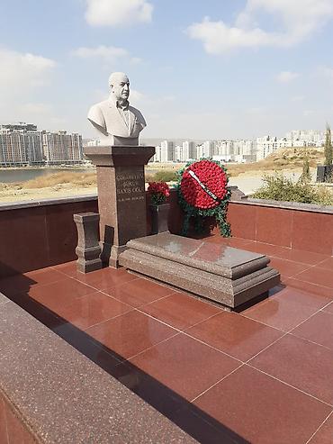 Başqa xidmətlər: Mermer Qranit Aqlay, mezar qebir daşı abidə, 3D format ve s — 33