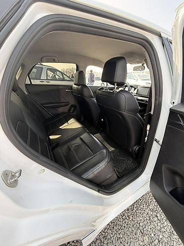 BYD: BYD E2: 2020 г., Автомат, Электромобиль, Кроссовер — 6