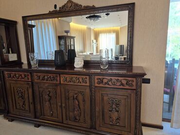 Bağ divan və kreslo dəstləri: İşlənmiş, Jurnal masası, 2 kreslo, Divan, Rumıniya — 2