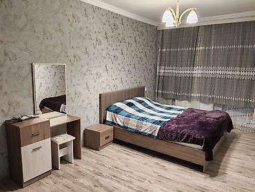 Uzunmüddətli kirayə mənzillər: Mənzilin təsviri: - Zövqlü şəkildə təmir edilmiş, işıqlı zal və yataq — 7