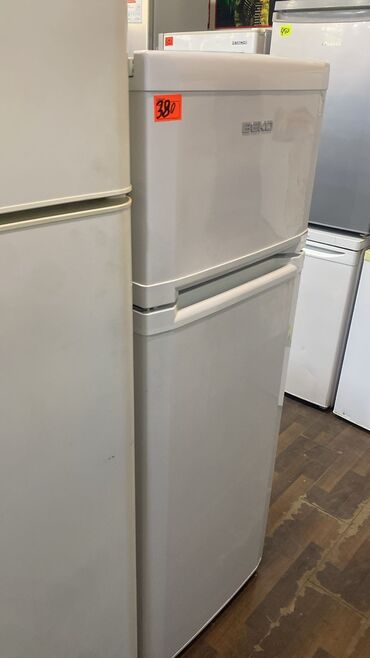 Separatorlar: 2 qapılı Beko Soyuducu Satılır, rəng - Ağ