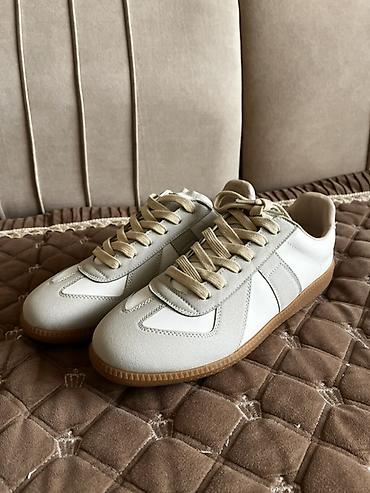 теплые стельки: Мужские кроссовки, 43, Maison Martin Margiela, Новый, цвет - Белый, Самовывоз, Платная доставка — 1