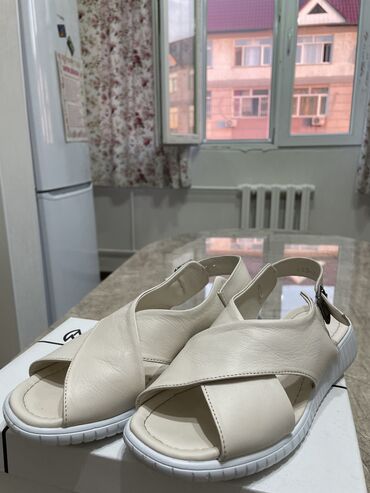 обувь для купания: СРОЧНО❗️❗️❗️Продаётся босоножки турецкого производства от фирмы Mario