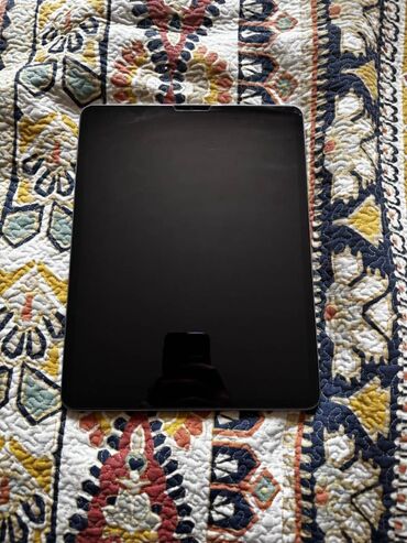 покоо: Планшет, Apple, эс тутум 256 ГБ, 12" - 13", Wi-Fi, Колдонулган, Классикалык түсү - Күмүш