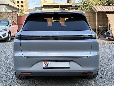 byd e2 2024: Lixiang L6: 2024 г., 1.5 л, Автомат, Гибрид, Кроссовер — 7