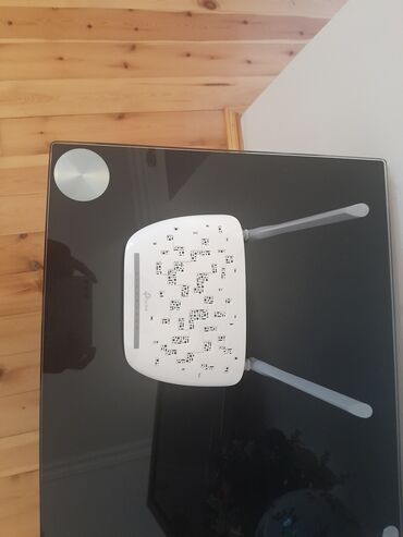 Modemlər və şəbəkə avadanlıqları: Salam modemdir təcili satıram almışam 112 azn teze işlək — 14