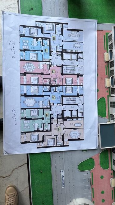ак ордо квартир: 2 бөлмө, 60 кв. м, Элитка, 2 кабат, ПСО (өзү оңдоп түзөтүп бүтүү үчүн)