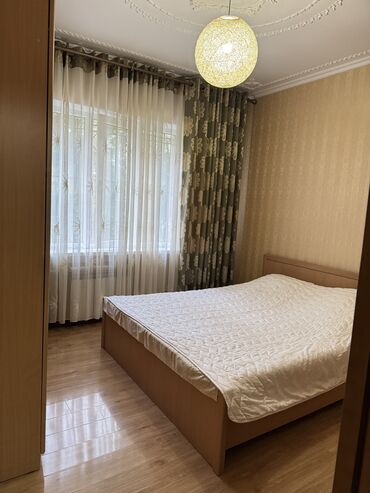 3 комнатная квартира асанбай: 3 комнаты, 82 м², 106 серия улучшенная, 1 этаж, Косметический ремонт