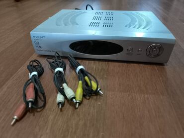 corab tiken aparat: Krosno aparatı Neosat. Nizami metrosunun yaxınlığı