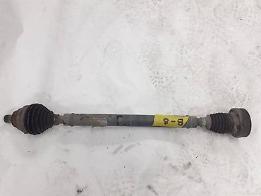 rotring 800: DESNA POLUOSOVINA ZA VOLKSWAGEN PASSAT B8 - 3Q0407272BN | Desna — 1
