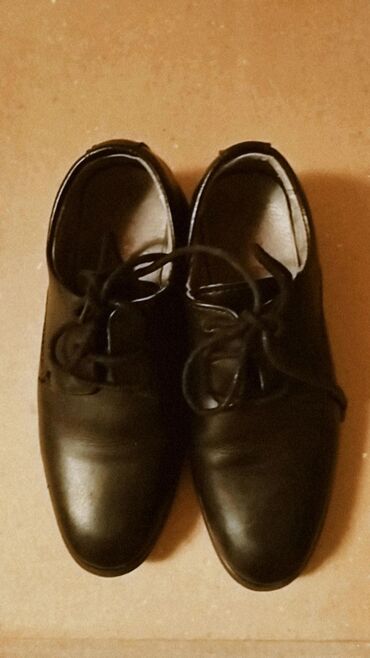чёрный туфли размер 42: Туфли мужские отличного качества 30 размер