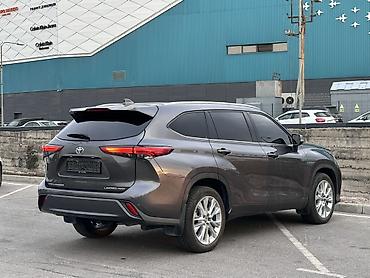 Toyota: Toyota Highlander: 2022 г., 3.5 л, Автомат, Бензин, Кроссовер — 6