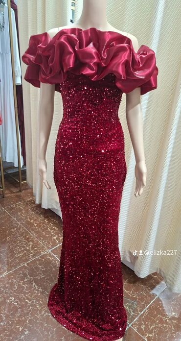 Вечерние платья: Вечернее платье, Русалка, Длинная модель, Без рукавов, Шлейф, M — 10