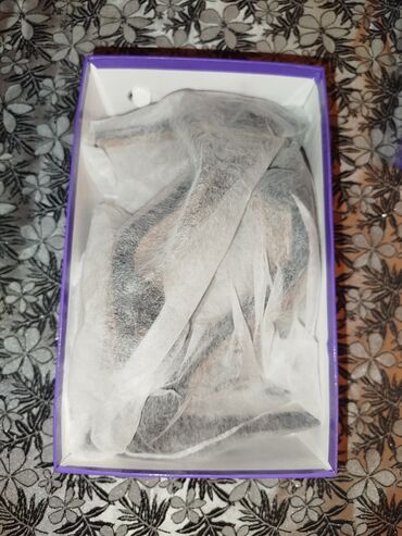 Basanoşka və səndəllər: Ölçü: 38, rəng - Qara, Yeni -da lalafo.az — 6 Basanoşka və səndəllər: Ölçü: 38, rəng - Qara, Yeni — 6