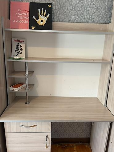 bunk bed: Детский/подростковый комплект мебели в светлом дубе (ЛДСП), включает — 4