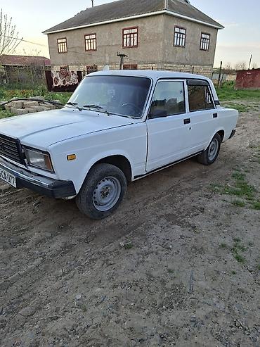 Riyal alıcı narahat eləsin boş boş yazmayın at lalafo.az — 5 Riyal alıcı narahat eləsin boş boş yazmayın — 5