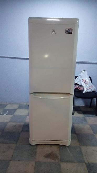Indesit iki qapılı soyuducu - Rəng: ağ - Üst bölmə – soyuducu, alt