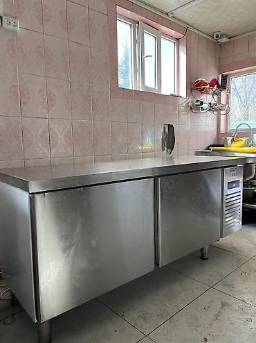 Другое электромеханическое оборудование: Оборудование для ресторанов, столовых . - холодильник 2 штуки по — 3