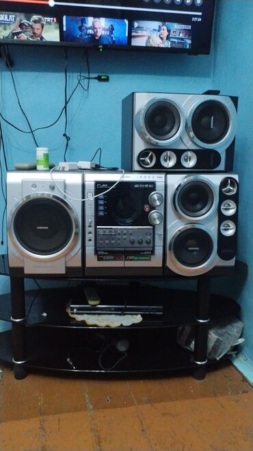 bass: İşlənmiş Samsung Kolonka, Növ - Akustik, rəng - Gümüşü