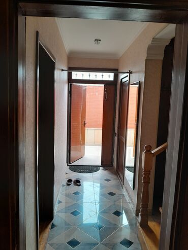 Uzunmüddətli kirayə evlər: 144 kv. m, 4 otaqlı, Telefon, İnternet, Qaz — 3