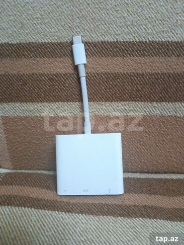 kompyuter çantası: Salam, Apple USB-C to Digital AV Multiport Adapter satılır, yenidir, 1