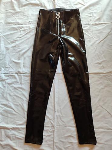 under armour helanke: Helanke od lak kože (PVC/vinil) visokog struka. Uski, slim kroj koji — 1