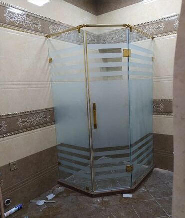 Duş kabinaları, arakəsmələr: Yeni Üstü açıq kabina, Düzbucaqlı, Ödənişli çatdırılma — 21