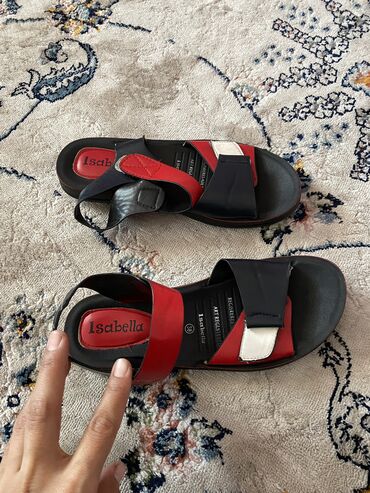 кожаные сандалии: Босонжки размер 38, в отличном состоянии