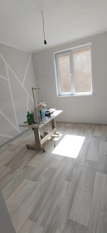 двух этажный дом: 35 м², 2 комнаты, Теплый пол, Бронированные двери, Забор, огорожен