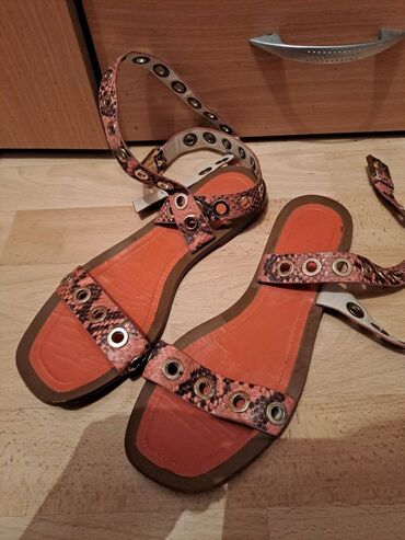zara čizme kaubojke: Sandals, Zara, 41