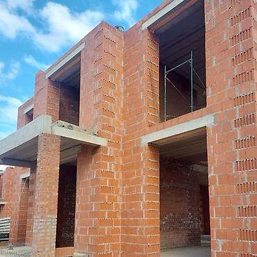 Строительство под ключ: Офисы, Квартиры, Дома Больше 6 лет опыта — 9