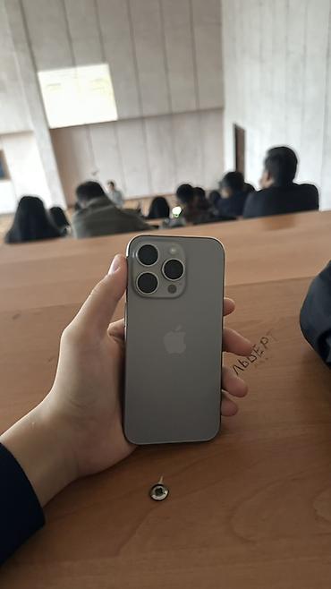 IPhone 15 Pro, цвет Natural Titanium - Корпус из титана с матовым at lalafo.kg IPhone 15 Pro, цвет Natural Titanium - Корпус из титана с матовым
