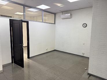 сдается офис: Аренда офисов, 96 м², В жилом комплексе, 1 линия — 6