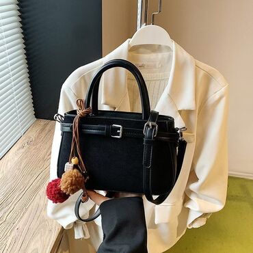 женские кожанные перчатки: Сумка с короткой ручкой