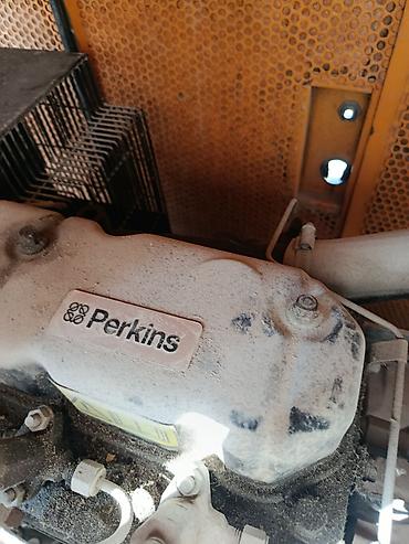 dizel saat: Generator – 30 kVA, 3 faza Texniki xüsusiyyətlər: - Güc: 30 kVA - — 7