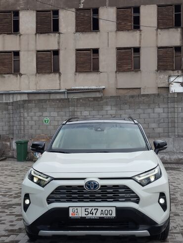 hybrid: Toyota RAV4: 2022 г., 2.4 л, Автомат, Гибрид, Внедорожник