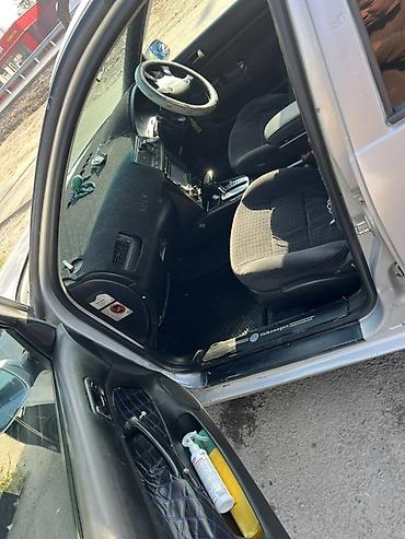 2106 2107: Volkswagen Golf: 1999 г., 1.8 л, Автомат, Бензин, Хэтчбэк — 5