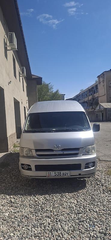 мото зонтик: Toyota Hiace: 2005 г., Бус — 4