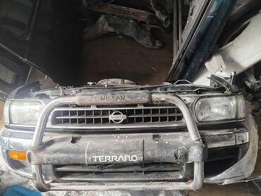 блок оф: Передняя часть кузова Nissan Terrano. Включает в себя решетку